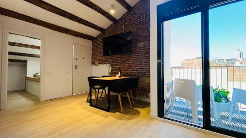 Terrassa Apartment | Céntrico ático by Prestigi
