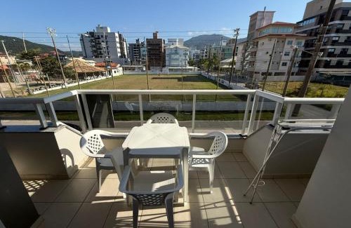 Governador Celso Ramos Apartment | Cód 107- Apartamento aconchegante á 50m do mar