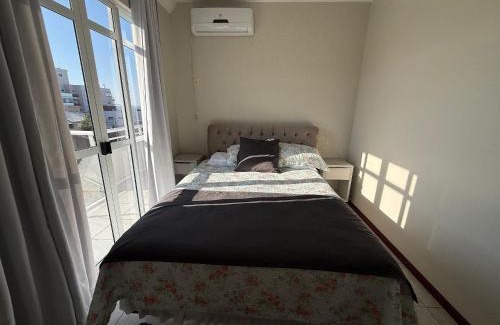 Governador Celso Ramos Apartment | cód 124 - Cobertura espetacular á 50 m do mar.