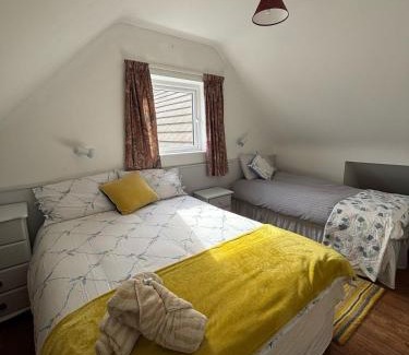 Inverin House | Cúig Cottage - Wild Atlantic Way, Galway