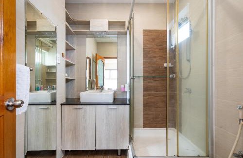 District 10 Apartment | Căn hộ cao cấp 3 sao quận 10 - Hong Dao House