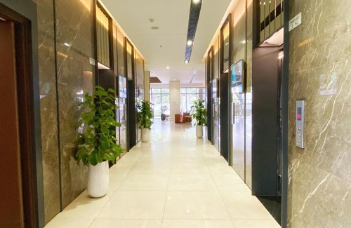 Tan Binh Apartment | Căn hộ sân bay Tân Sơn Nhất 2 phòng ngủ - hồ bơi - gym miễn phí