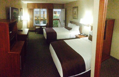 Fargo Hotel | C'mon Inn & Suites Fargo