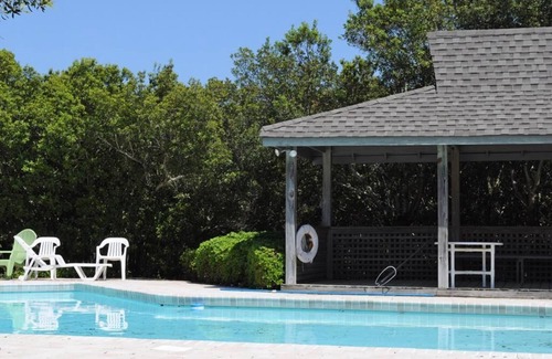 Topsail Beach House | C-View & Sound - Serenity Point with Community Pool