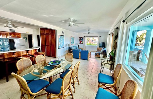 San Pedro Condo | C1 Step from your condo on to the beach! Pool, bikes, kayaks, more!