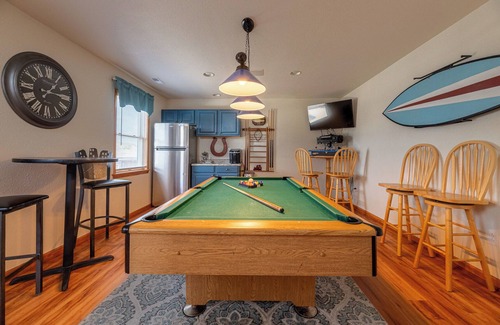 Corolla House | C9065 The Salty Sand Dollar. 4X4 Access, Wild Horses, Private Pool, Ocean Views, Wide Beaches!