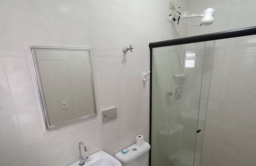 Zona Leste House | Casa com Garagem ao Lado do Shopping e Metrô