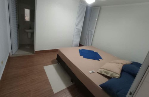 Zona Leste House | Casa com Garagem ao Lado do Shopping e Metrô