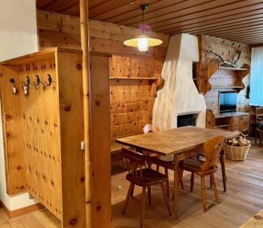 Cortina d'Ampezzo Historic Centre Apartment | Ca Dolomia, 5 minutes from center and slopes