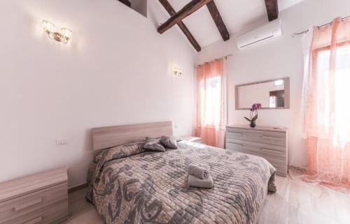 Longa Apartment | Ca' Laura - Murano Centro - 10 min from Venice