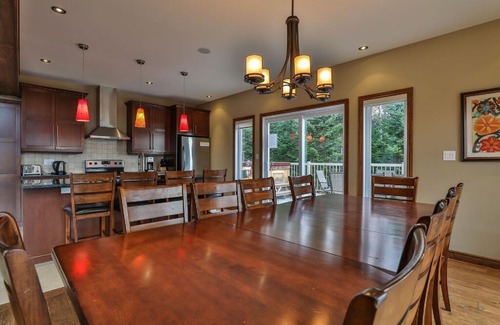 Petite-Riviere-Saint-Francois Ski Chalet | Les sommets Charlevoix in PETITE-RIVIÈRE-SAINT-FRANCOIS