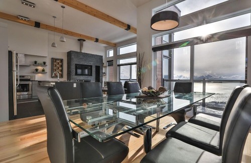 Petite-Riviere-Saint-Francois Ski Chalet | The CITQ numbers are in the sheet of each unit.