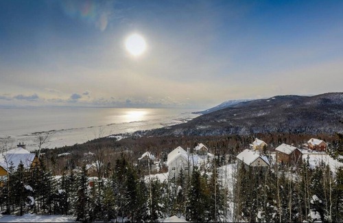 Petite-Riviere-Saint-Francois Ski Chalet | Les sommets Charlevoix in PETITE-RIVIÈRE-SAINT-FRANCOIS