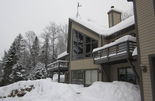 Sainte-Marguerite-du-Lac-Masson Ski Chalet | Panoramic view of Lac Masson. A lot of activities! Rental 31 days and more