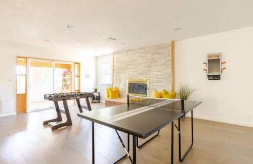 La Palma House | CA1 Fun And Central Home with Sauna
