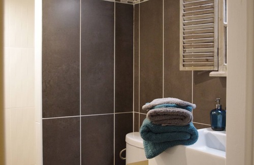 Bastide-Brazza House | Cab'in Bordeaux - my little bed and breakfast in Bordeaux