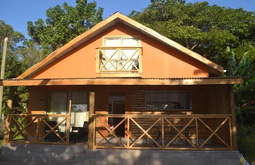 Hanga Roa House | Cabaña Manuto Tahai