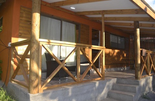 Hanga Roa House | Cabaña Manuto Tahai