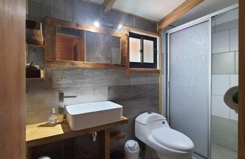 Valdivia House | Cabaña turística en camino a niebla