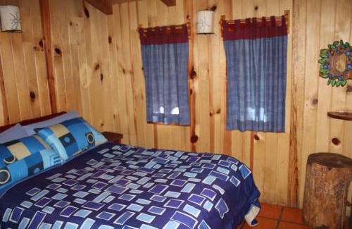 Valle de Bravo Hotel | Cabañas Alpinas López Fontes