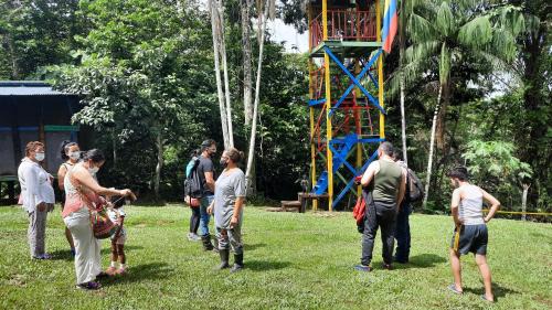 Puerto Narino Hotel | Cabañas alto del aguila