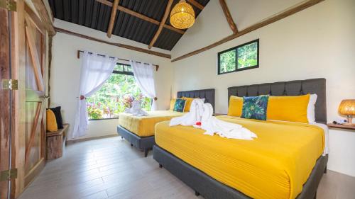 Penas Blancas House | Cabañas Caeli, Peaceful Rainforest Retreat with Stunning Views