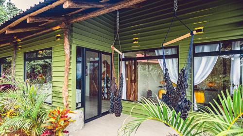 Penas Blancas House | Cabañas Caeli, Peaceful Rainforest Retreat with Stunning Views