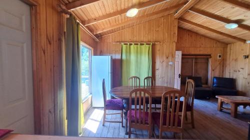 Bajos de Lircay Cabin | Cabañas Cerro Colorado Lago Colbún