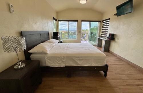 San Antonio de las Minas Cabin | Cabañas Colibri