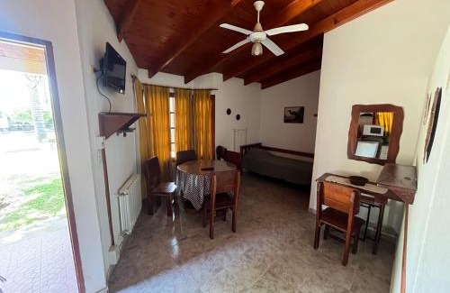 Embalse Hotel | Cabañas Los Aromos