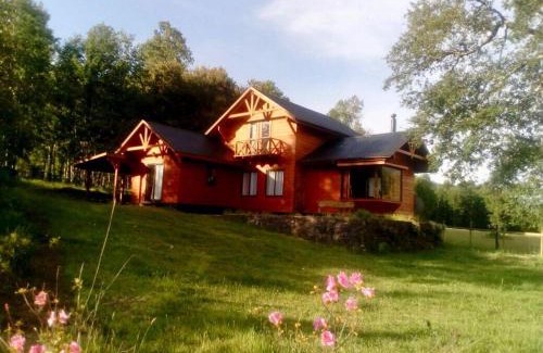 Pucon House | Cabañas Los Canelos Hermosa granja en Pucón