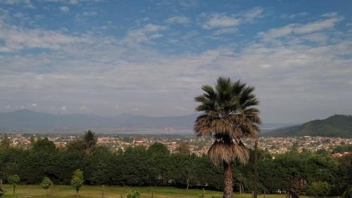 Patzcuaro Hotel | Cabañas "Rancho La Mesa"