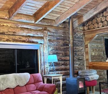 Santa Barbara Ski Chalet | cabañas refugio quillaileo