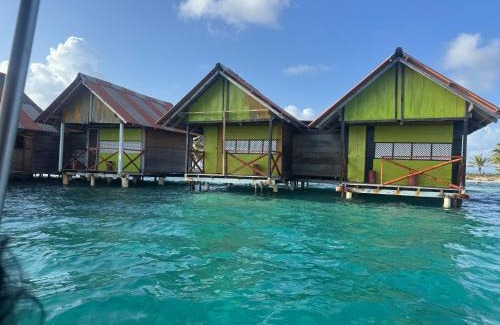 Achutupo Apartment | Cabañas sobre el mar en Guna Yala