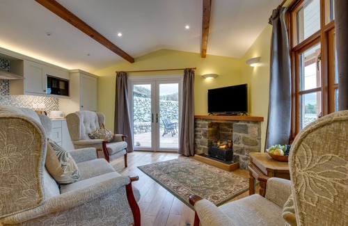 Talybont House | Caban y Gader - Cader Queen