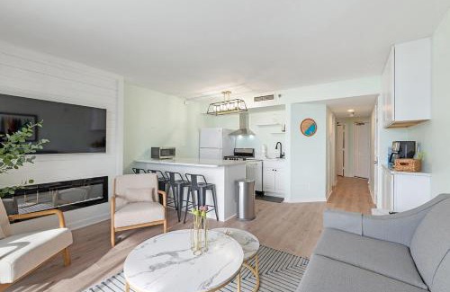 Myrtle Beach Apartment | Cabana Palms - Oceanfront Renovated King Bed Sauna