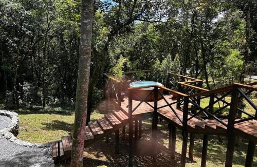 Rio dos Cedros House | Cabana romântica de Luxo com Ofurô