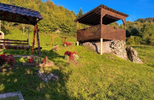 Rosia Montana Ski Chalet | Cabana "Tăul Brazi"