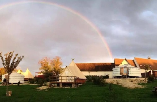Chisseaux House | Cabane Lodge Familiale (29 m² - 2 bdrms) sleeps 5