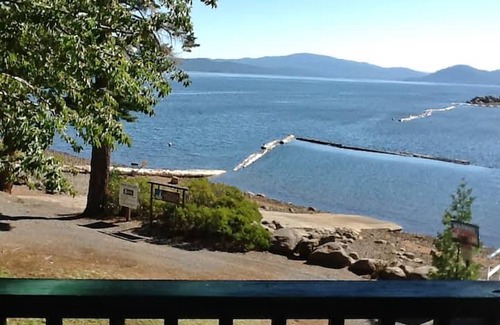 Peninsula Village Cabin | Cabin ∙ 8 bedrooms ∙ 22 guests