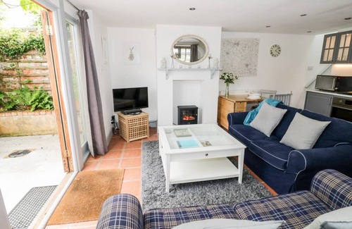 Halford Cottage | Cabin ∙ 1 bedroom ∙ 2 guests