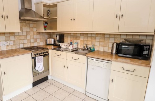 Ambleside Cottage | Cabin ∙ 1 bedroom ∙ 2 guests