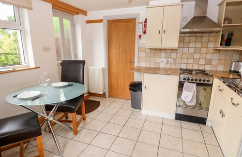 Ambleside Cottage | Cabin ∙ 1 bedroom ∙ 2 guests
