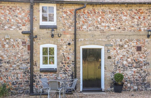 Swaffham Cottage | Cabin ∙ 1 bedroom ∙ 3 guests
