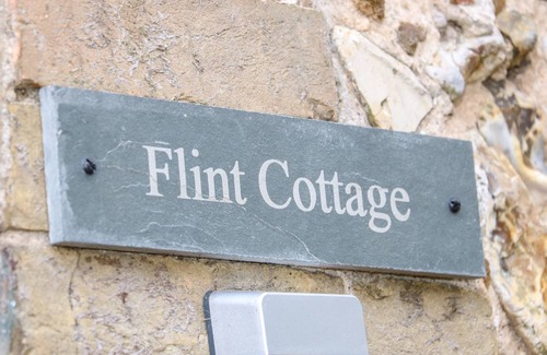 Swaffham Cottage | Cabin ∙ 1 bedroom ∙ 3 guests