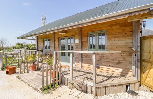Blandford Forum Cottage | Cabin ∙ 1 bedroom ∙ 2 guests