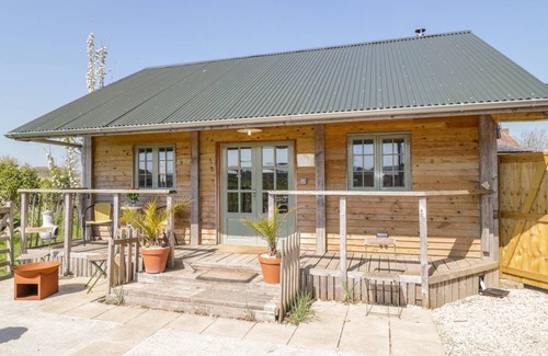 Blandford Forum Cottage | Cabin ∙ 1 bedroom ∙ 2 guests