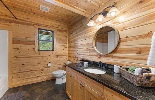 Jasper House | Cabin 1 - Peaceful Cabin Near River with Fire Pit and Hot Tub