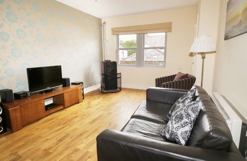 Holmrook Cottage | Cabin ∙ 2 bedrooms ∙ 4 guests