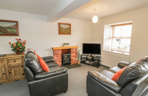 Machynlleth Cottage | Cabin ∙ 2 bedrooms ∙ 4 guests